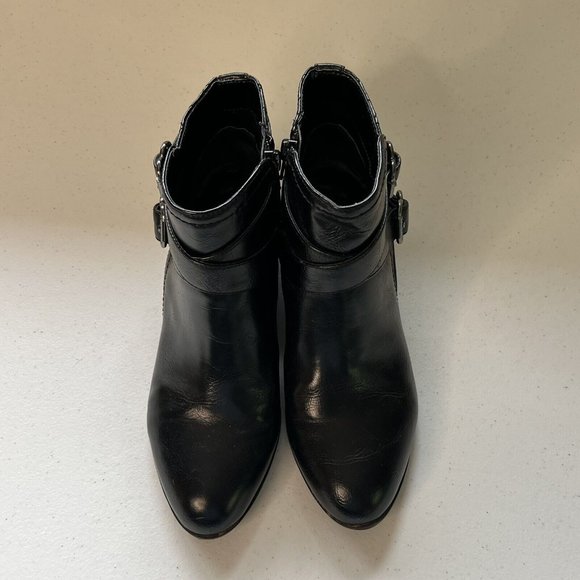 Unisa Womens Black Faux Leather Ankle Booties Size 6M Zip Up Buckles Round Toe - Picture 2 of 11